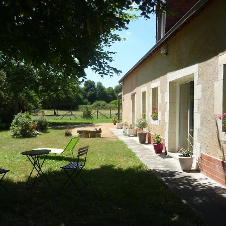 Bazouges-sur-le-Loir Chambre D'Hote En Vallee Du Loir - Elevage Des Rosiers المظهر الخارجي الصورة